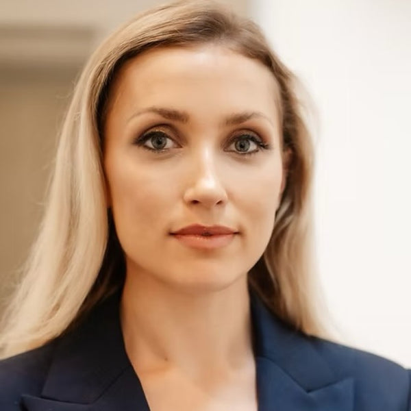 Dr Lara Watson